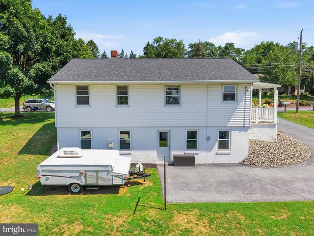 12 S CONESTOGA VIEW DR, Akron, PA 17501