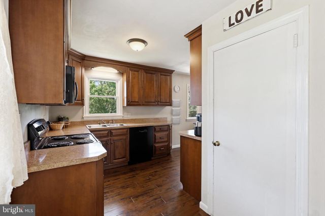 12 S CONESTOGA VIEW DR, Akron, PA 17501