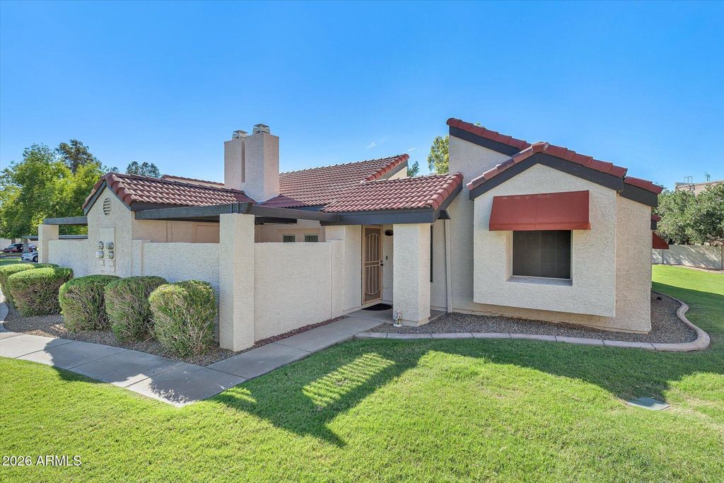 907 S LOLA Lane 2, Tempe, AZ 85281