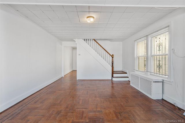 123-10 25th Road, Flushing, NY 11354