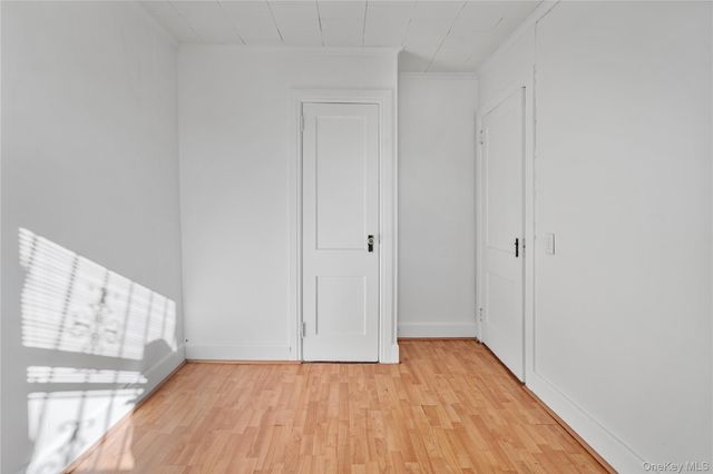 123-10 25th Road, Flushing, NY 11354