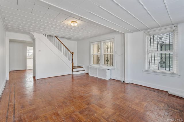 123-10 25th Road, Flushing, NY 11354