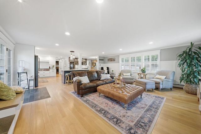 189 Ipswich Rd, Topsfield, MA 01983