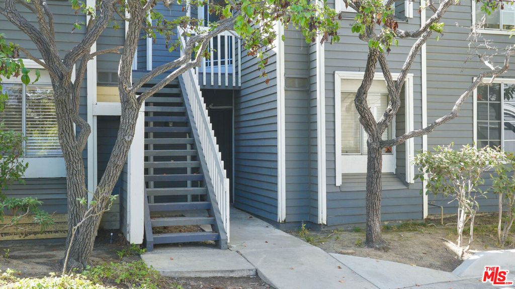 25545 Pine Creek Lane, Los Angeles, CA 90744 — photo 3
