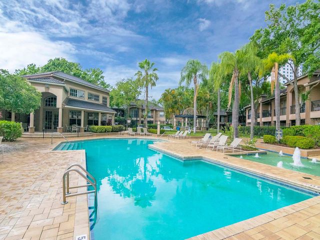 1036 NORMANDY TRACE ROAD, Tampa, FL 33602