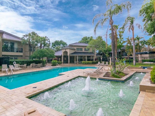 1036 NORMANDY TRACE ROAD, Tampa, FL 33602