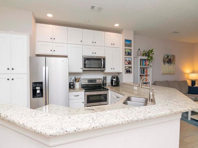 1036 NORMANDY TRACE ROAD, Tampa, FL 33602