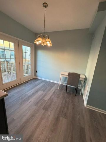 6174 NEWTON LN, Bealeton, VA 22712