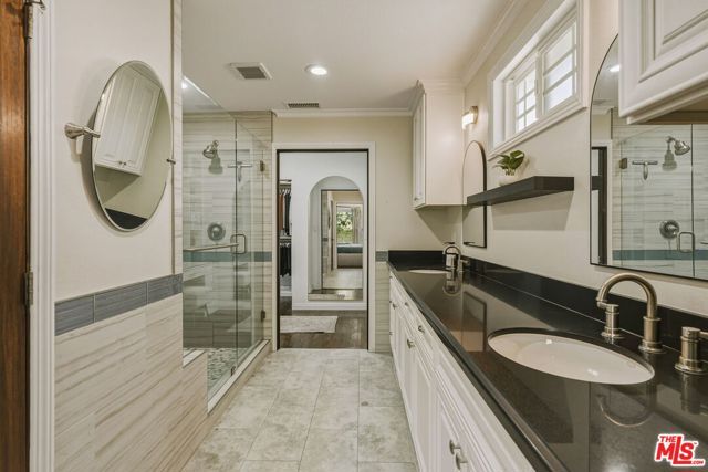 2528 Zandia Avenue, Long Beach, CA 90815