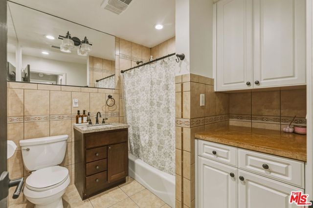 2528 Zandia Avenue, Long Beach, CA 90815