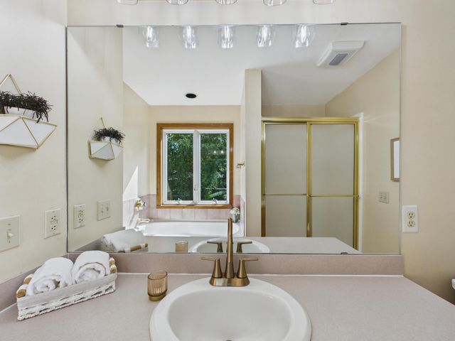 6345 W Shadow Lake Drive, Lino Lakes, MN 55014