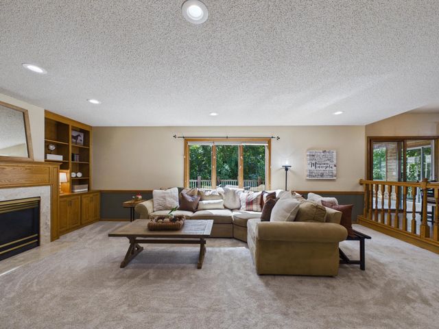 6345 W Shadow Lake Drive, Lino Lakes, MN 55014