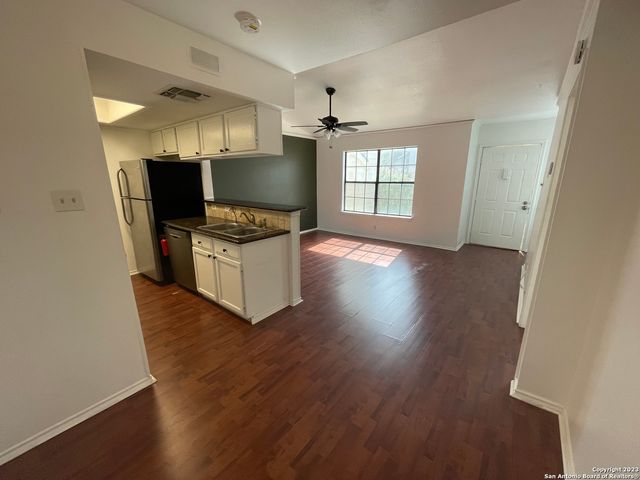 11610 Vance Jackson Rd Apt 104, San Antonio, TX 78230