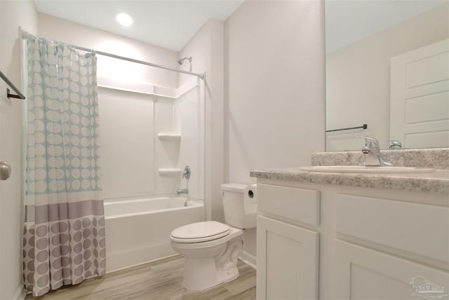 7748 Alydar Loop, Pensacola, FL 32526