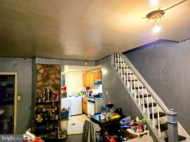 2549 S FAIRHILL ST, Philadelphia, PA 19148