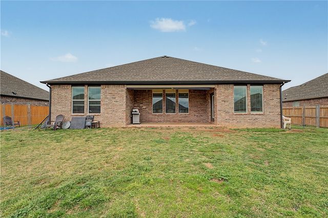 2008 Hahn Street, Pea Ridge, AR 72751