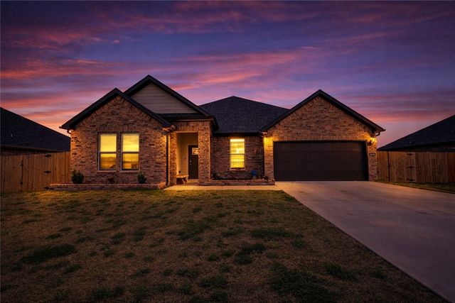 2008 Hahn Street, Pea Ridge, AR 72751