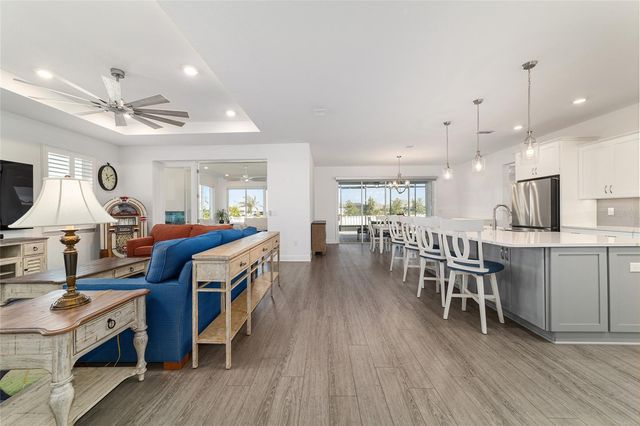 8458 SW 97TH CIRCLE, Ocala, FL 34481