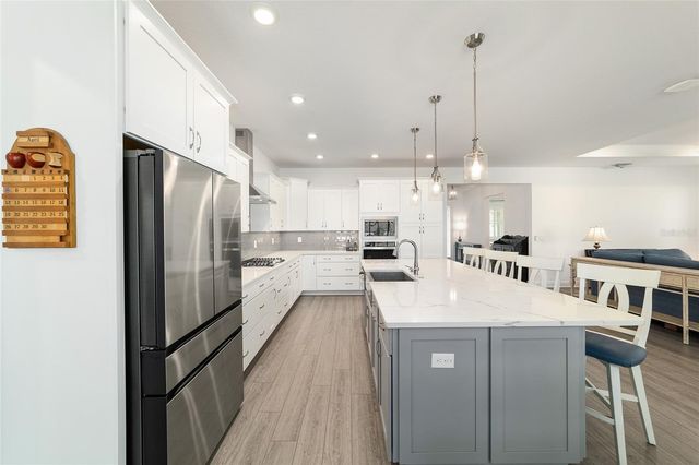 8458 SW 97TH CIRCLE, Ocala, FL 34481