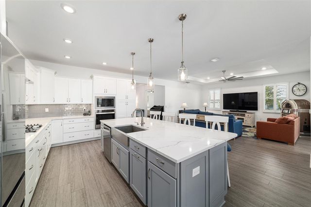 8458 SW 97TH CIRCLE, Ocala, FL 34481