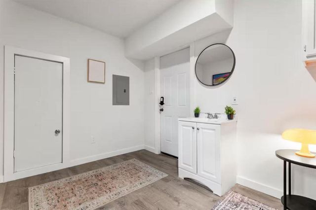 1100 Neans DR, Austin, TX 78758