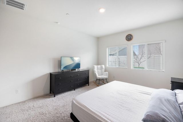 1216 Aspenparke Way, Sacramento, CA 95834