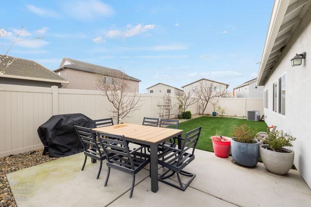 1216 Aspenparke Way, Sacramento, CA 95834