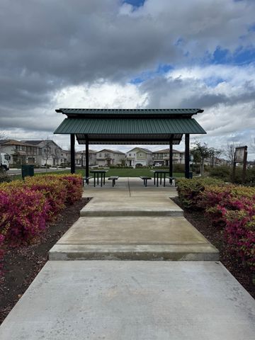 1216 Aspenparke Way, Sacramento, CA 95834