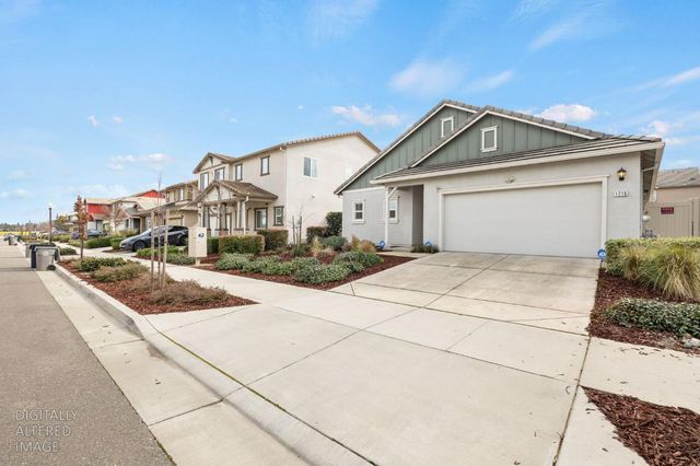 1216 Aspenparke Way, Sacramento, CA 95834