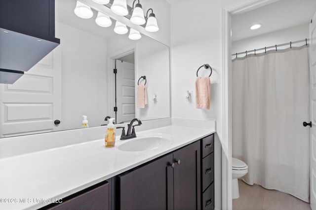 2454 Johnny Ray Drive, Southaven, MS 38672