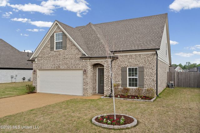 2454 Johnny Ray Drive, Southaven, MS 38672