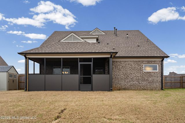 2454 Johnny Ray Drive, Southaven, MS 38672