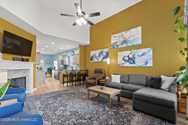 2454 Johnny Ray Drive, Southaven, MS 38672