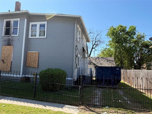 1800 Hurley Avenue, Fort Worth, TX 76110