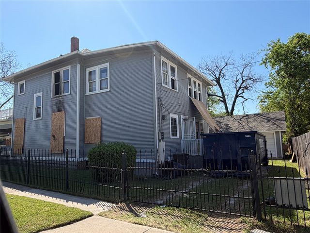 1800 Hurley Avenue, Fort Worth, TX 76110