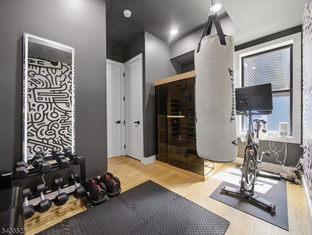 666 Ocean Ave, Jersey City, NJ 07305