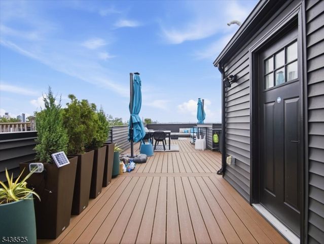 666 Ocean Ave, Jersey City, NJ 07305
