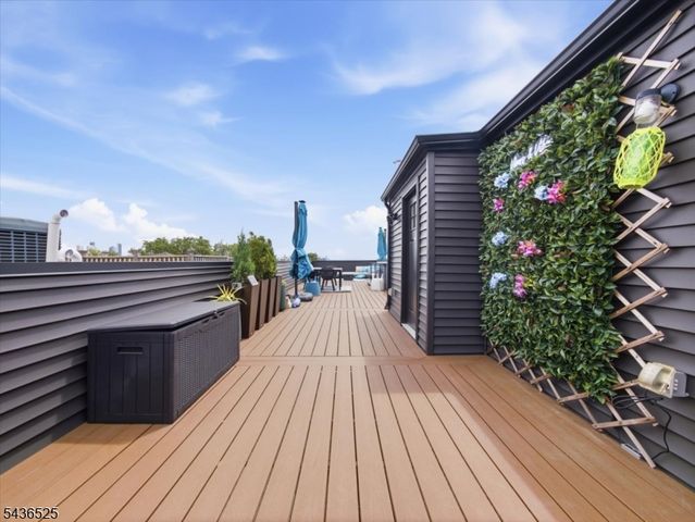 666 Ocean Ave, Jersey City, NJ 07305