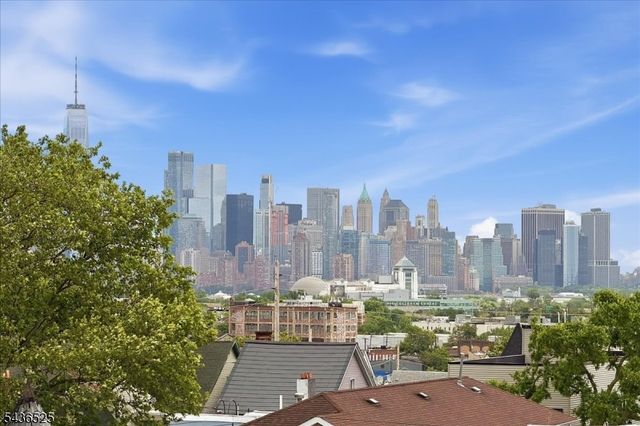 666 Ocean Ave, Jersey City, NJ 07305