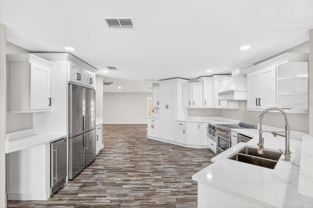 4111 MARINE PARKWAY, New Port Richey, FL 34652