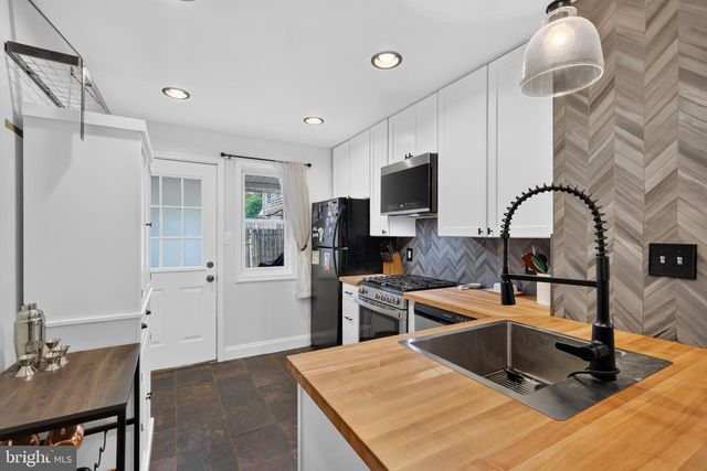336 GROVER ST, Phoenixville, PA 19460