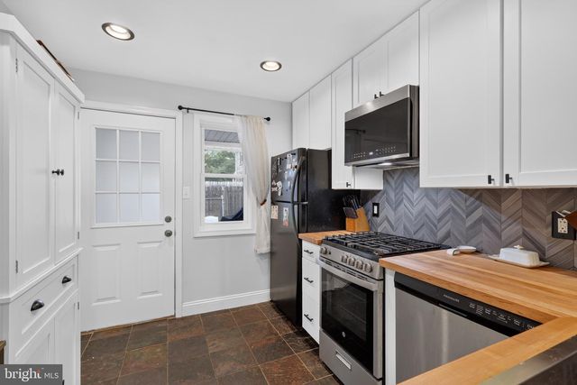 336 GROVER ST, Phoenixville, PA 19460