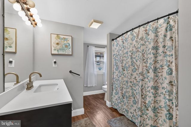 336 GROVER ST, Phoenixville, PA 19460