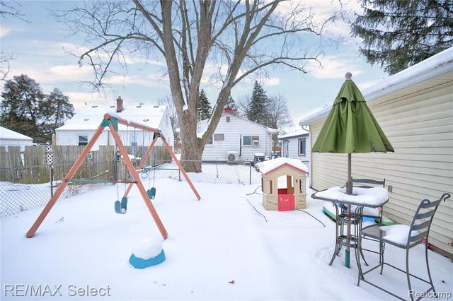 4526 Milton Drive, Flint, MI 48507