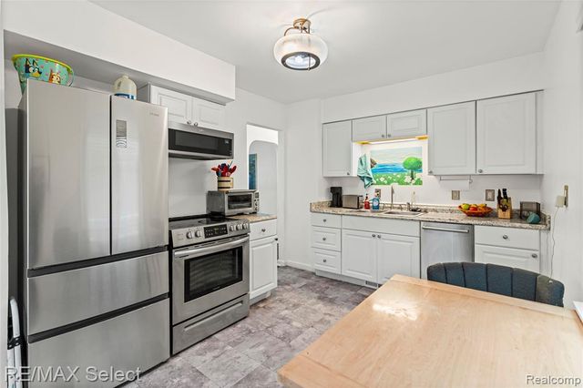 4526 Milton Drive, Flint, MI 48507