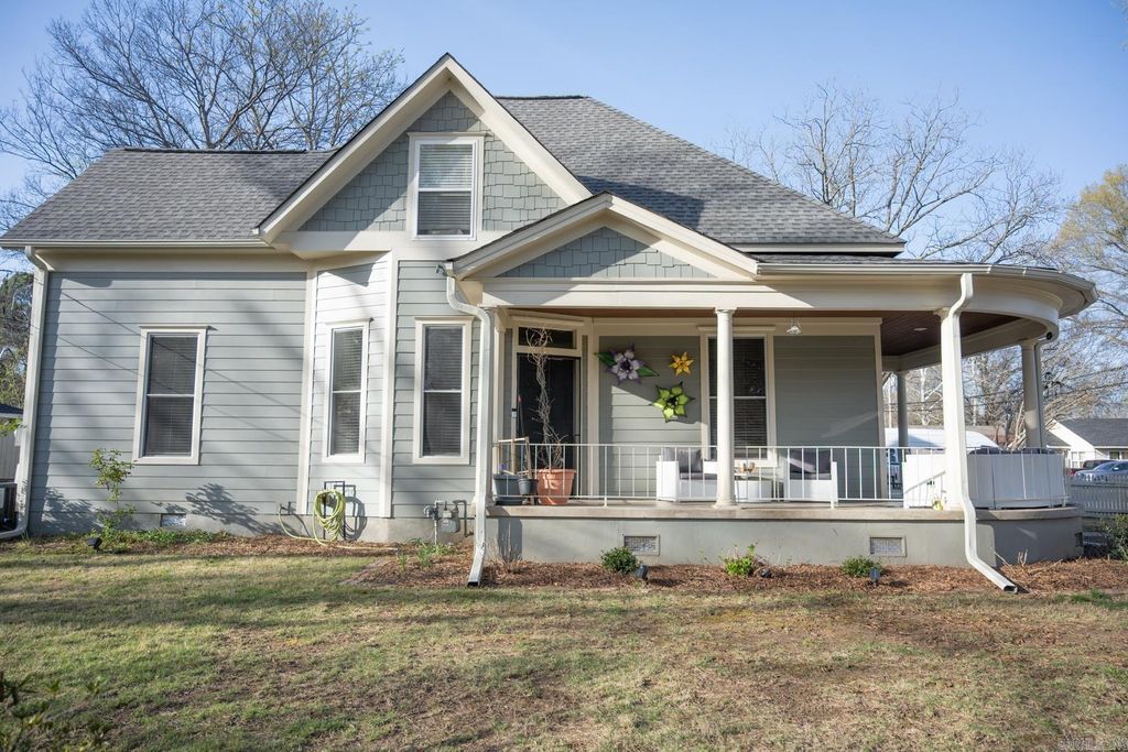 303 Oliver Street, Conway, AR 72034