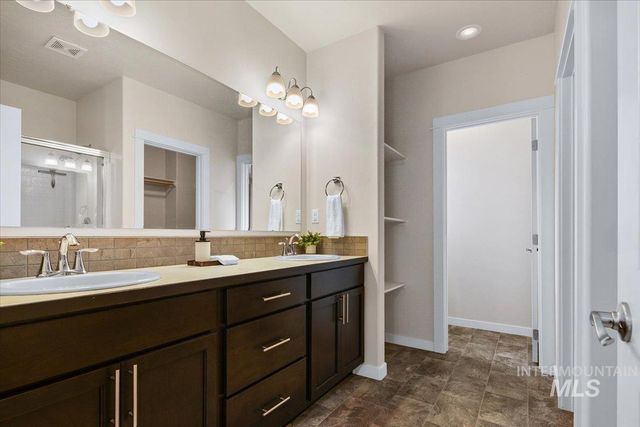 6822 S Maverick Way, Boise, ID 83709