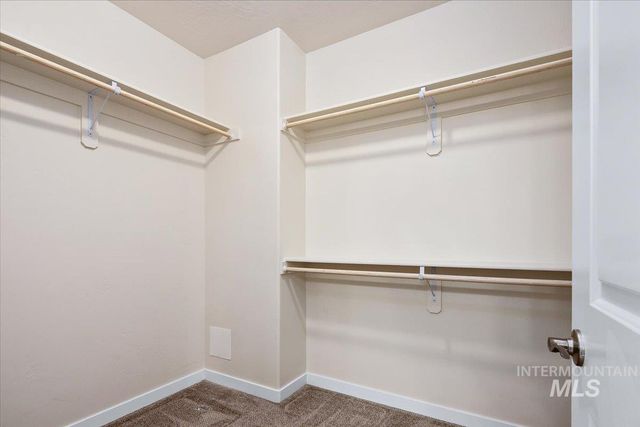 6822 S Maverick Way, Boise, ID 83709