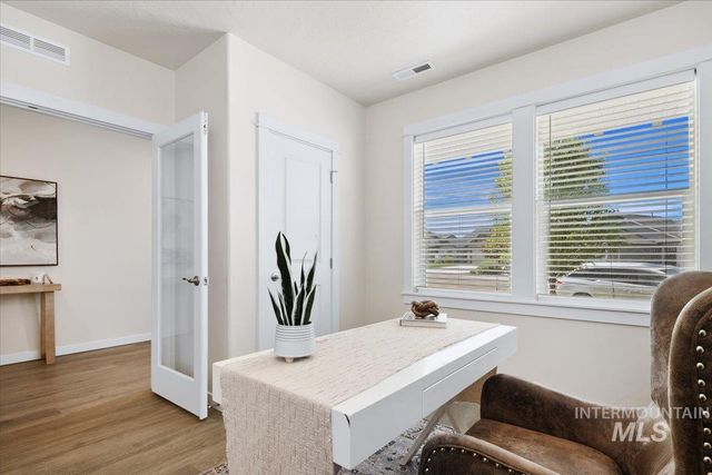 6822 S Maverick Way, Boise, ID 83709