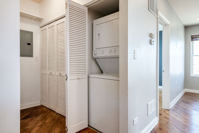 4749 W Roscoe Street 3, Chicago, IL 60641